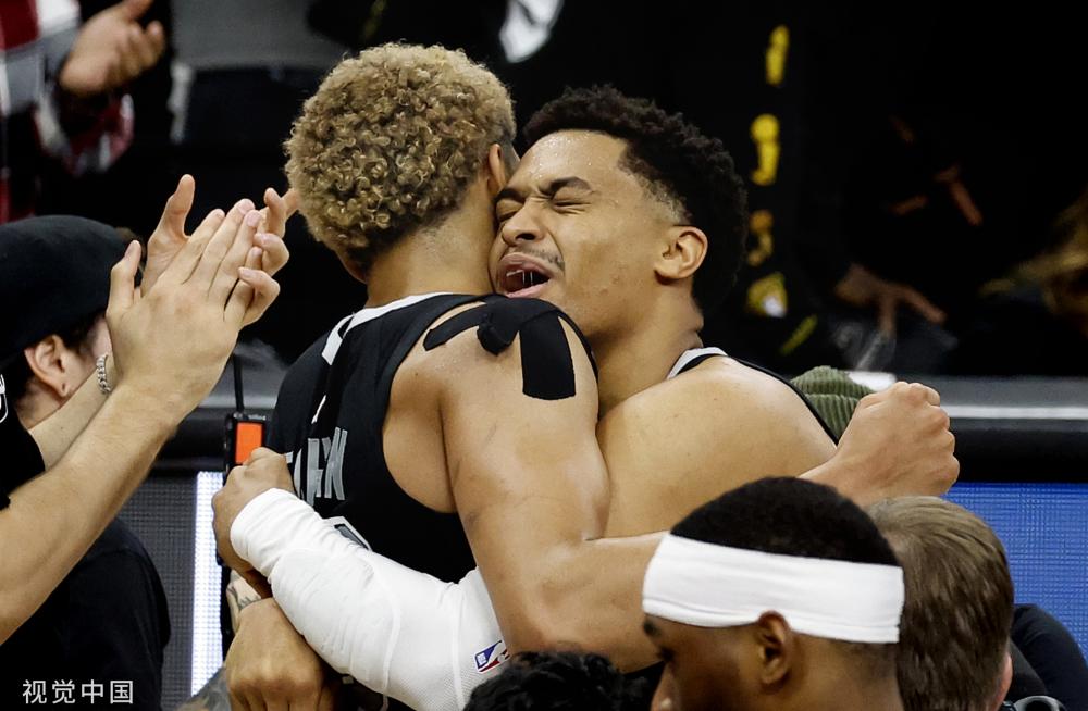 年内为球队 年内为球队