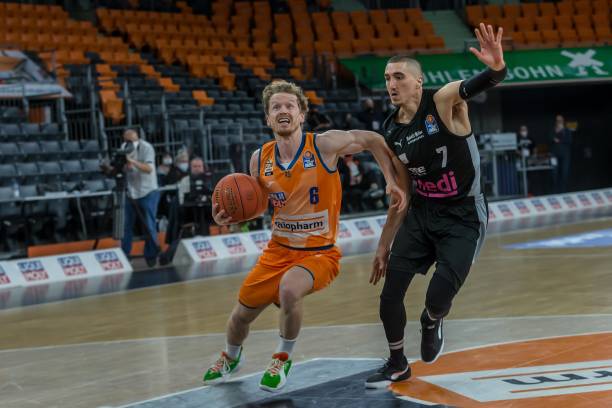 欧洲足球政 欧洲足球政