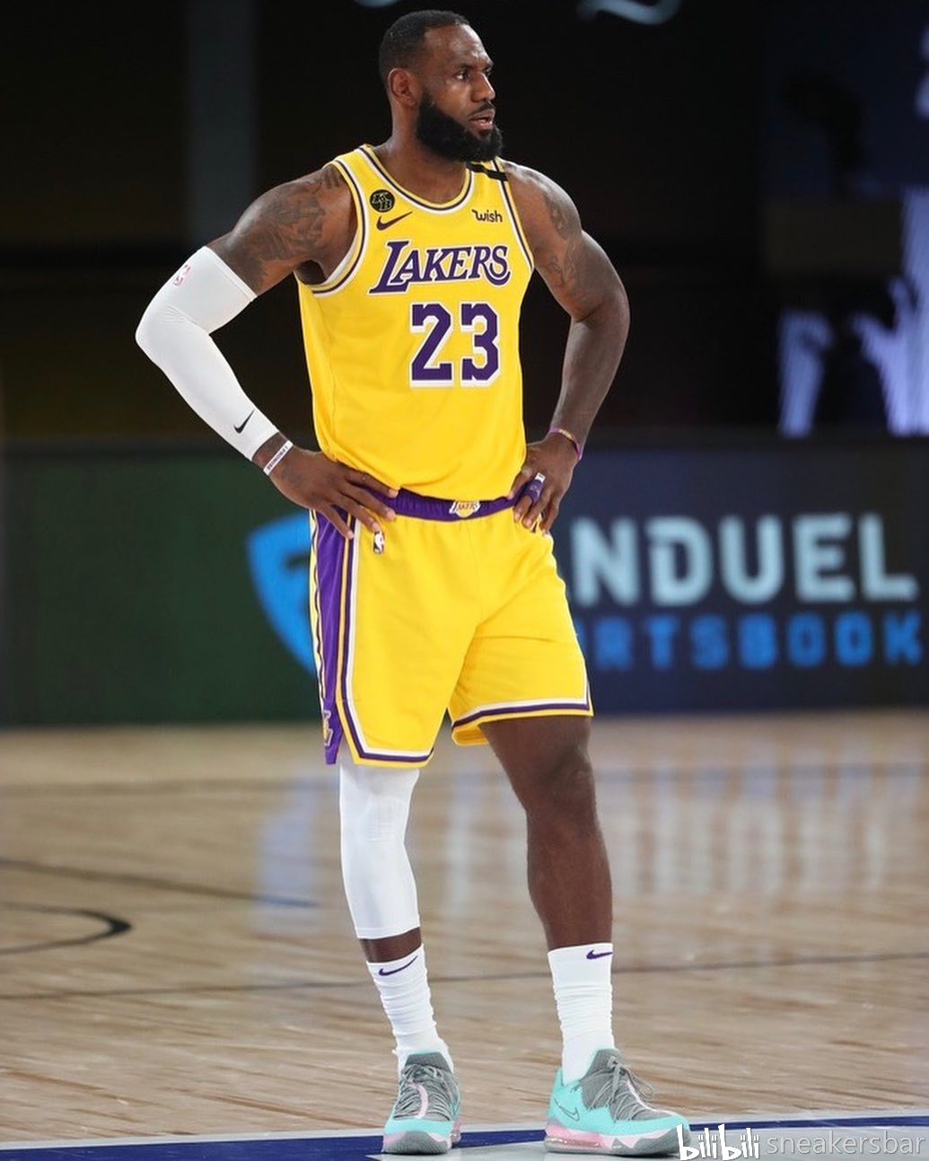 仅展现了利 仅展现了利